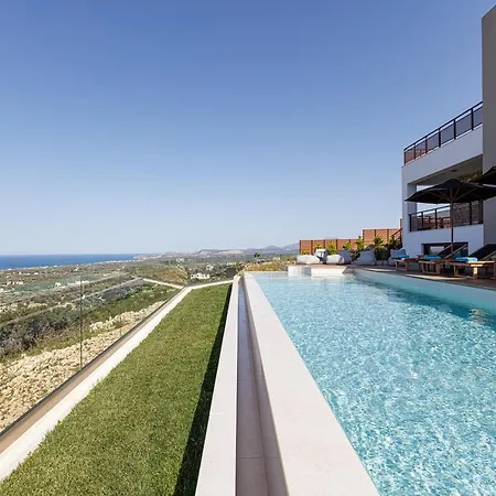 Villa Tina Maroulás